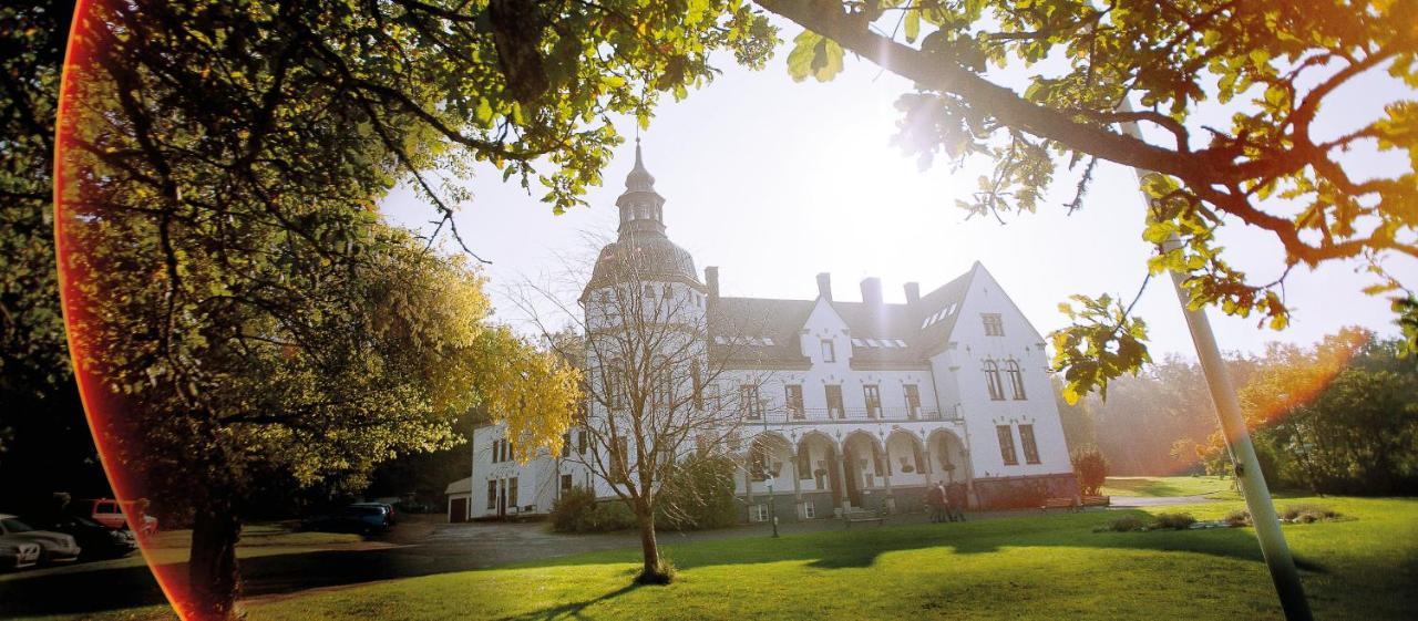 Hotel Hellidens Slott Tidaholm Zewnętrze zdjęcie